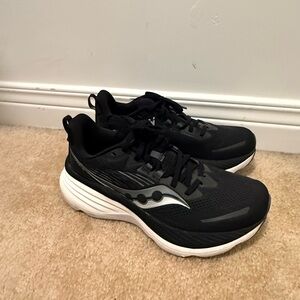 Saucony Form Fit Hurricane 24